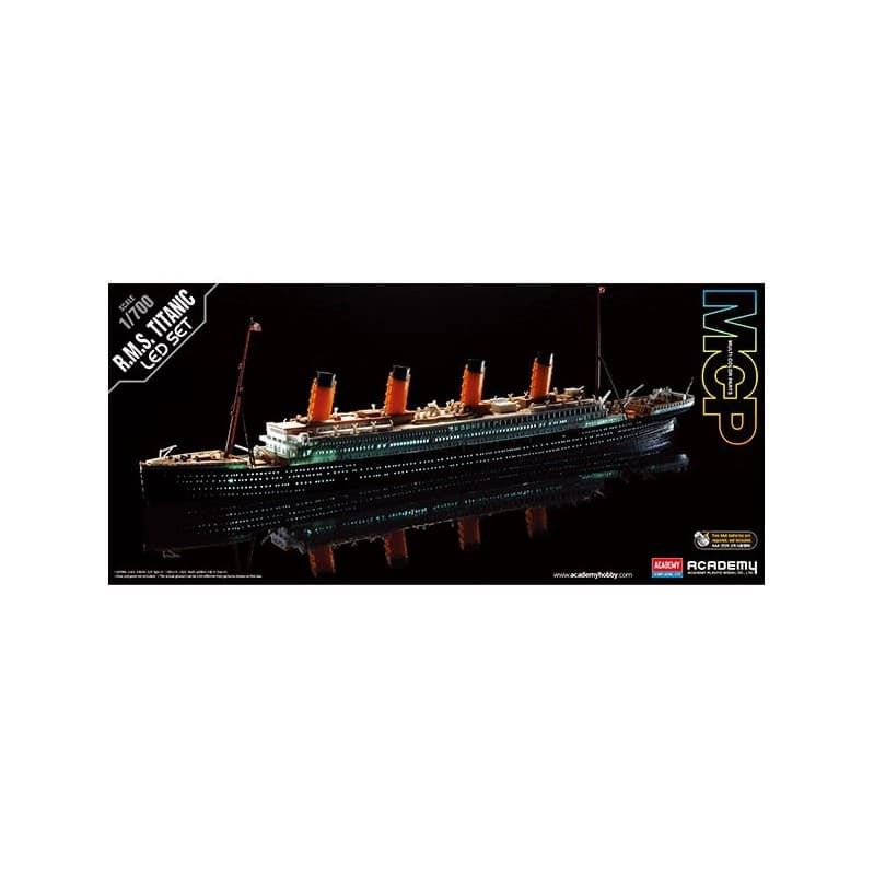 Academy RMS Titanic + Led Set, escala 1/700 - Imagen 1